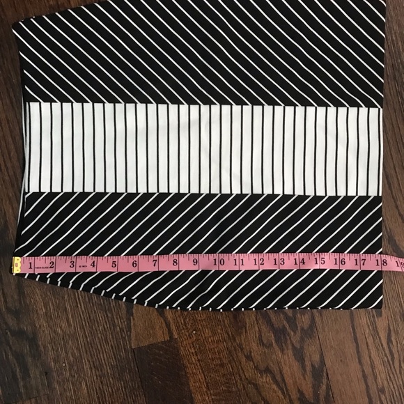 Women’s Torn by Ronny Kobo Striped Mini Skirt - Picture 8 of 10